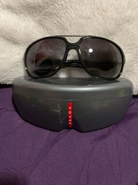 Vintage Prada Linea Rossa SPS 07M Polarized Sunglasses - Black/Grey 1AB-5W1